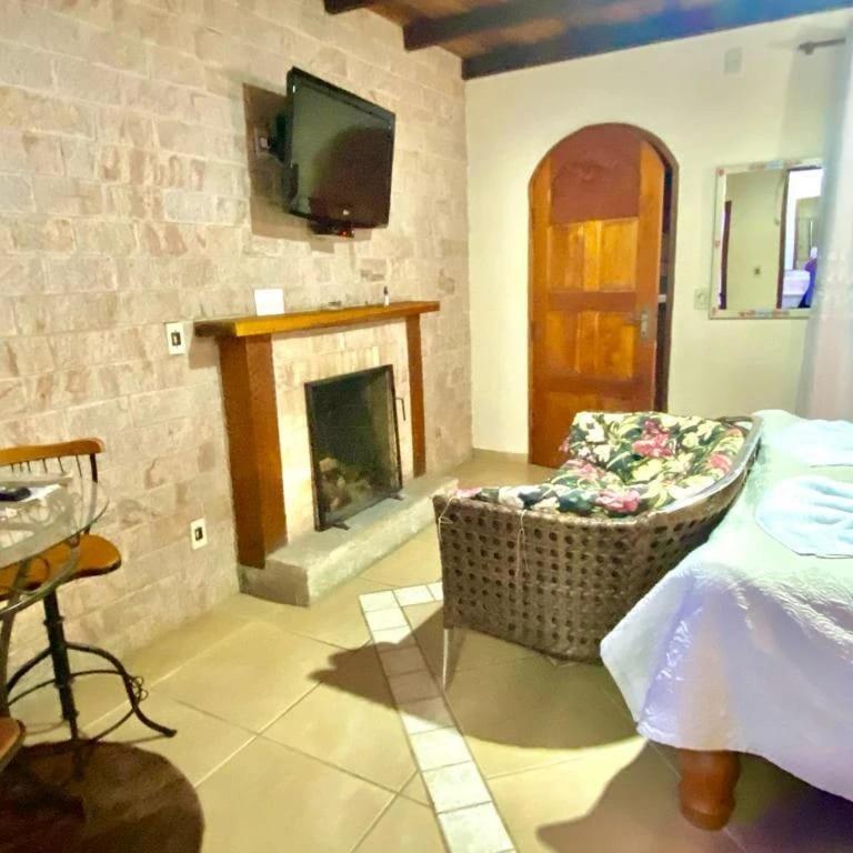 Pousada Serras De Monte Verde Монти-Верди Экстерьер фото